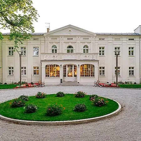 Szálloda Kasztanowy Palac 3*