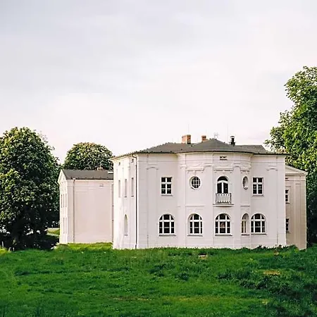 Szálloda Kasztanowy Palac