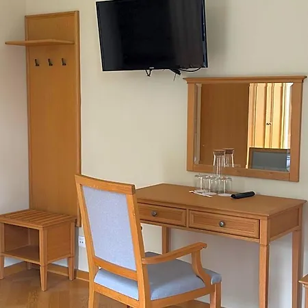 Kasztanowy Palac Szálloda Tarnowo Podgórne